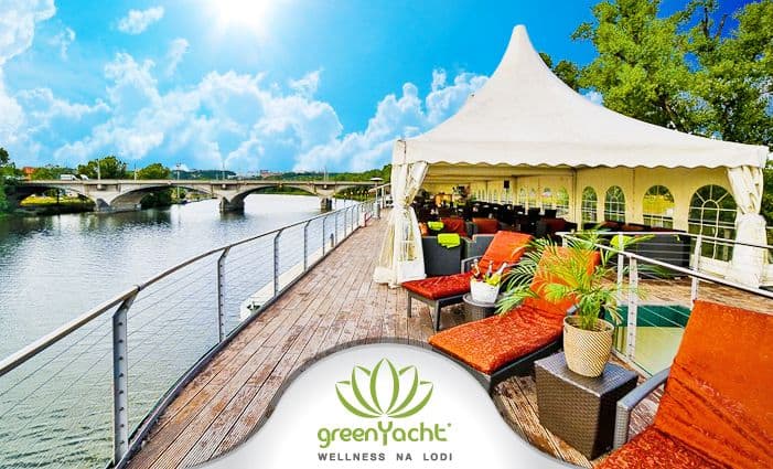 Tříchodové menu pro dva na palubě lodi Green Yacht