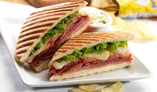 Rozpečené panini dle vaší chuti a matonka k tomu