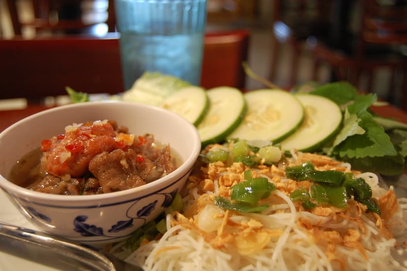 Vietnamské 3chodové menu pro dva ve PHO