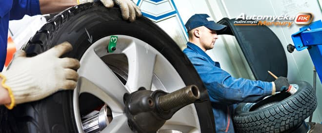 Profi přezutí pneumatik v Automyčce Mercury
