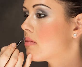 Profesionální make up, který vydrží celý večer