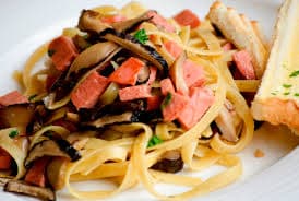 DVĚ MENU s polévkou i nápojem ve vegetariánské