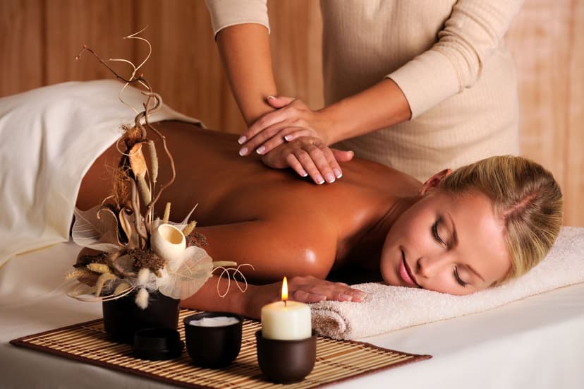 Peeling, masáž a zábal - vanilkový relax