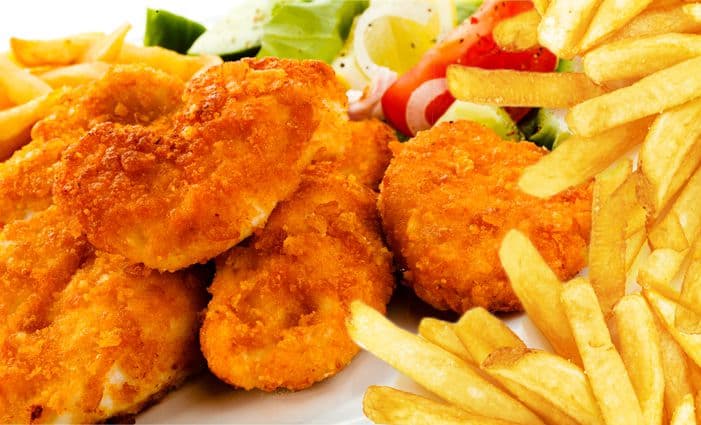 500 g kuřecích miniřízečků s hranolky