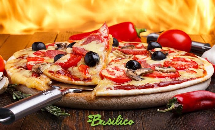 Dvě pizzy o průměru 31 cm