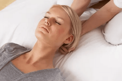 60minutová masáž – japonská, hot stones, moxování