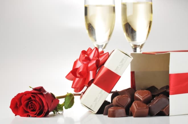 Květinový valentýnský set + čokoláda a Bohemka