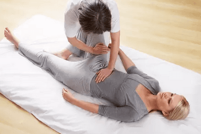 60minutová masáž – japonská, hot stones, moxování