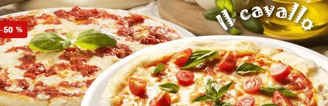 Dvě pravé italské pizzy v restauraci il Cavallo