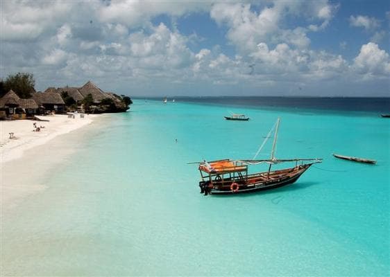 Zpáteční letenky Praha - Zanzibar (Tanzanie)