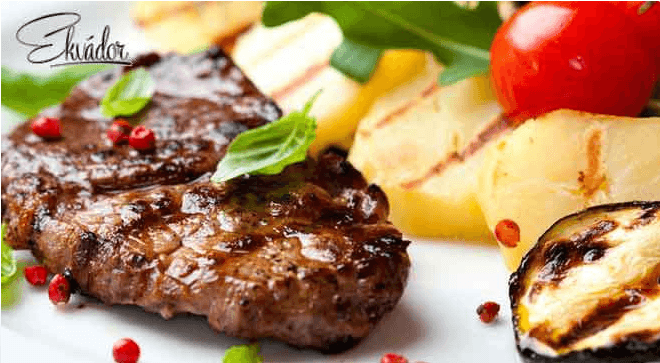600 g šťavnatého masa s přílohami
