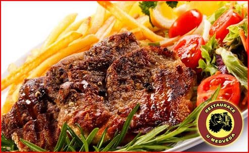 2x 250 g steaku z krkovice s přílohou a dresinkem 