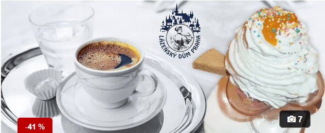 Vynikající zmrzlinový pohár a k němu espresso