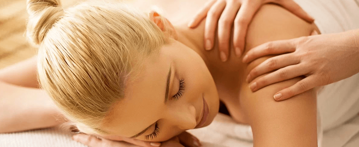 Relaxujte na příjemné masáži – výběr ze 7 druhů