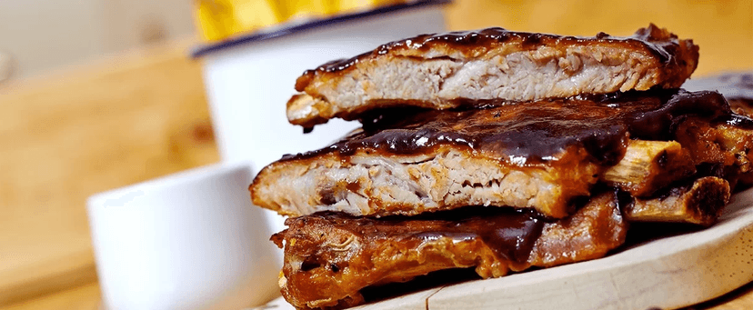 1kg luxusně masitých zauzených grilovaných žebírek