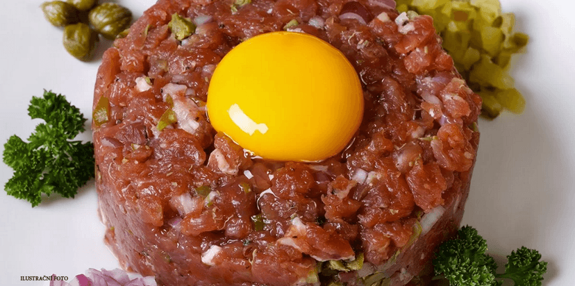 Hovězí tatarák (300 g) + 10 topinek(Karviná)