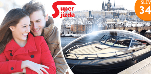 Plavba po Vltavě v luxusním člunu pro 4 osoby