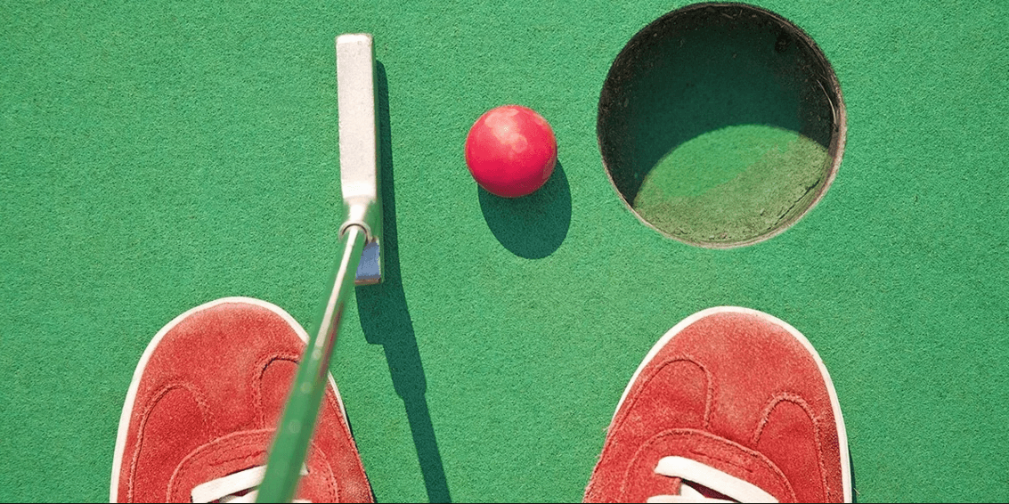 90minutová hra indoor minigolfu v Olomouc City
