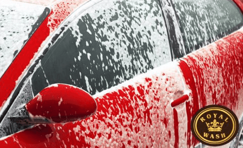 Profesionální ruční mytí a úklid automobilu