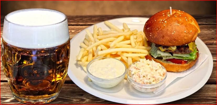 300 g hovězí burger s hranolky,salátem a pivem