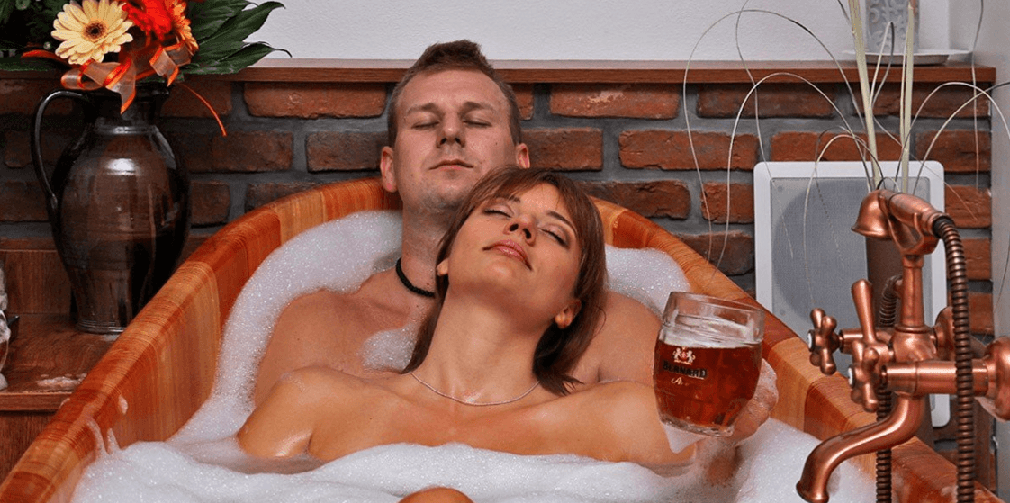 Horká pivní lázeň,masáž šíje