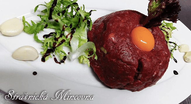 400g nebo 500g tataráku + 12 kousků topinek