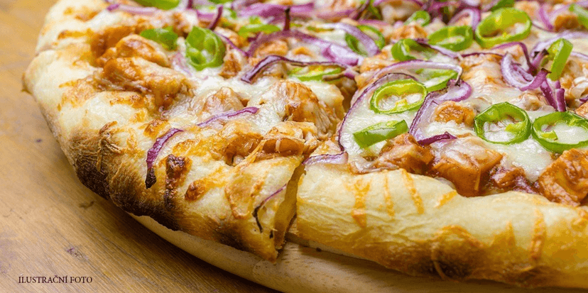 Dvě 32cm pizzy dle vlastního výběru(Tábor)