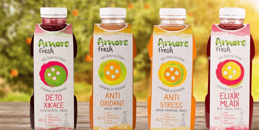 Tři velké čerstvé šťávy Amore Fresh s sebou