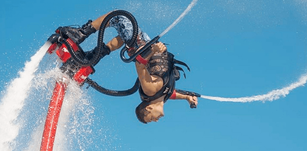 Létání na flyboardu