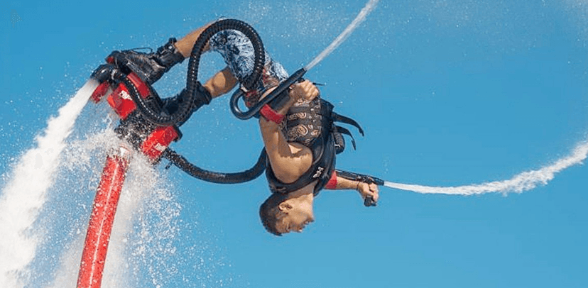 Létání na flyboardu