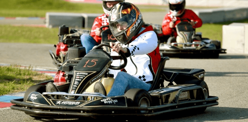 Večerní jízda na motokárách na Masarykově okruhu
