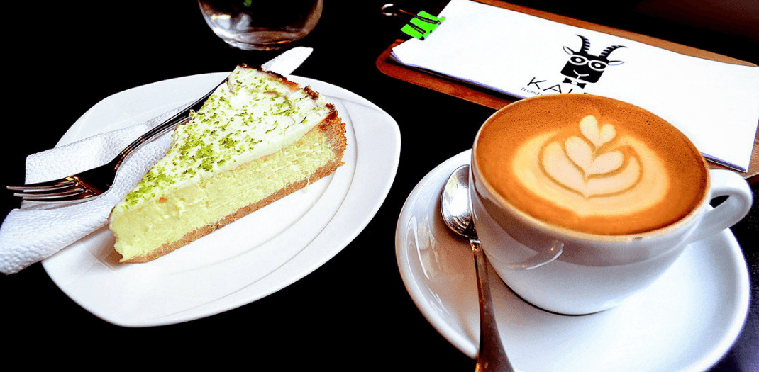 Cheesecake s kávou či čajem
