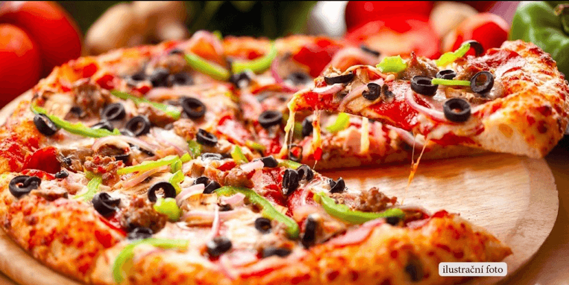 Dvě pizzy dle výběru z 28 druhů