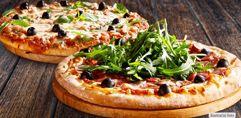 2 křupavé pizzy