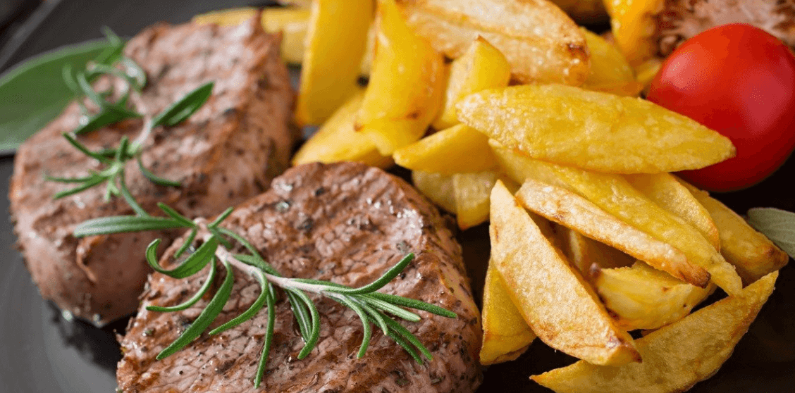 Lovecký vepřový steak s americkými brambory