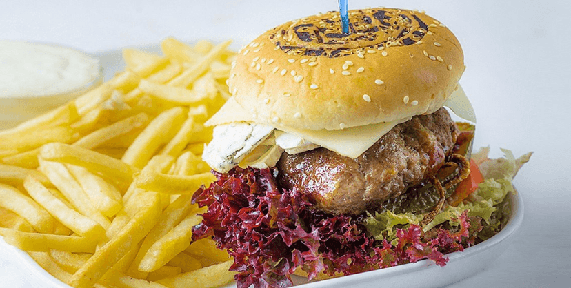 Dva našlapané burgery dle výběru