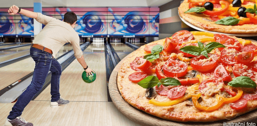 Zahrajte si bowling a pochutnejte si na 2 pizzách