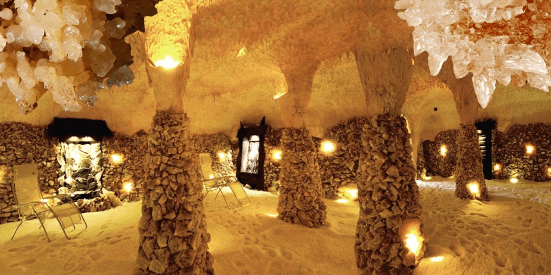 Vstup do solné jeskyně Solana