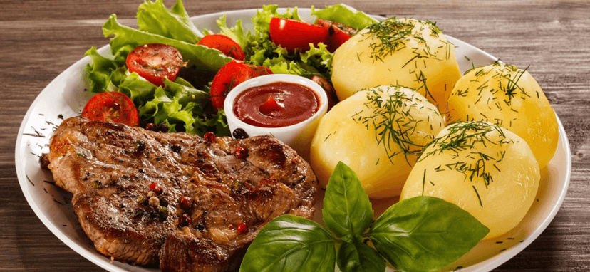 Steak z krkovičky nebo lehký salát s kuřetem