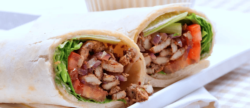 Kebab v tortille s masem a omáčkami 