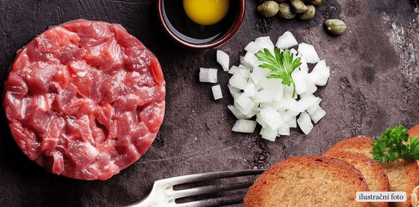 300gramový hovězí tatarák a 6 topinek