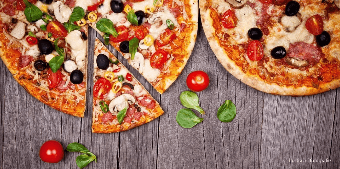 2 křupavé pizzy
