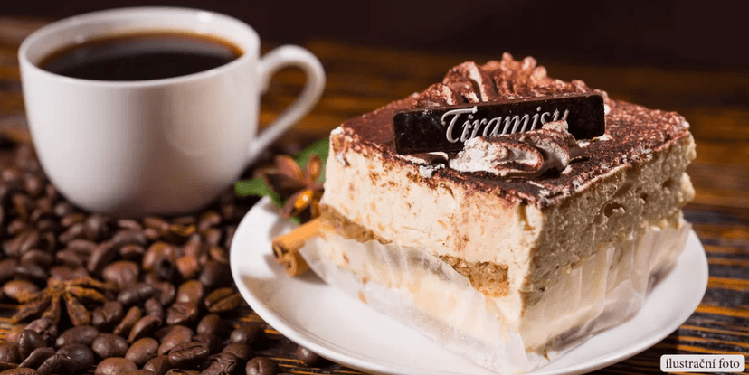 Domácí tiramisu a espresso