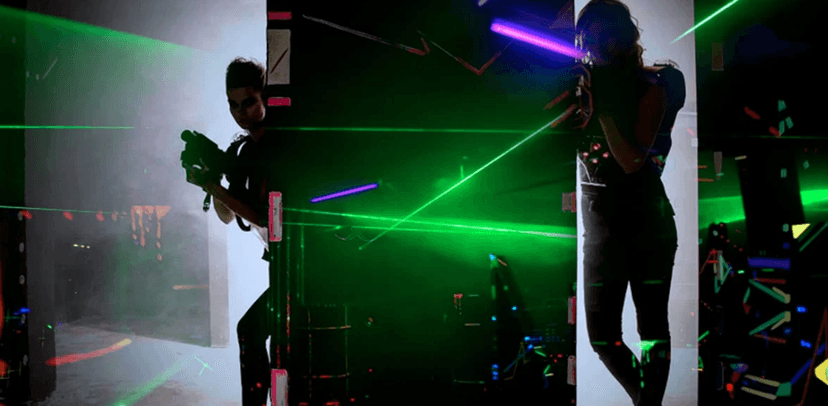Akční laser game pro 1–2 hráče