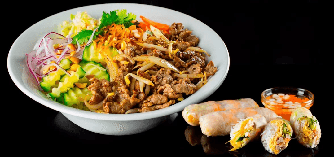 Nudle Bún bò Nam Bộ nebo polévka