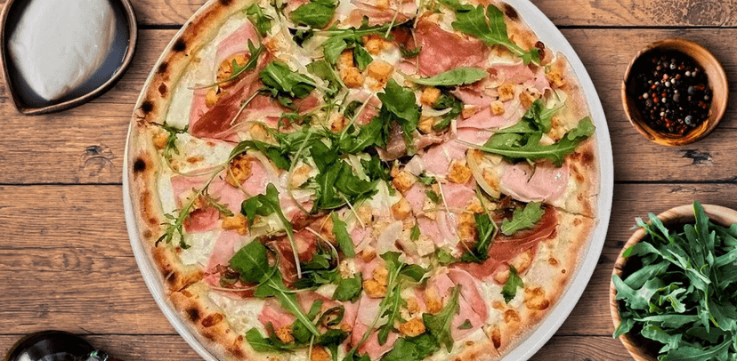 2× pizza dle výběru s rozvozem zdarma