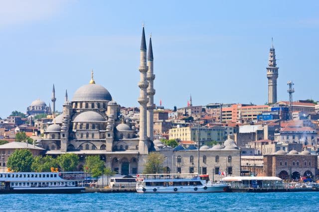 Zpáteční letenky Praha - Istanbul