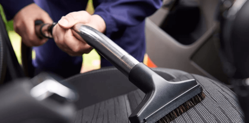 Čištění interiéru automobilu vč. tepování