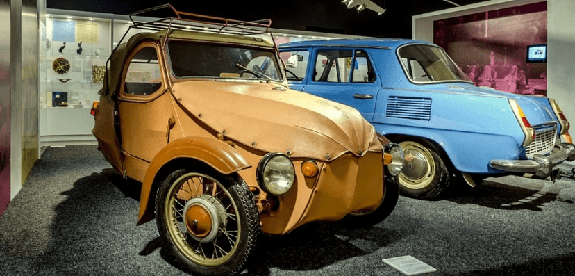 Vstup do Retromusea a Galerie výtvarného umění