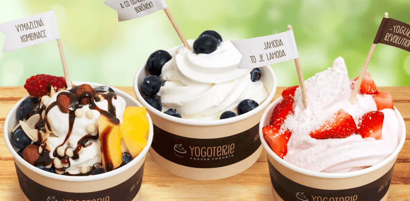 200 g Frozen Yogurtu s čerstvým ovocem